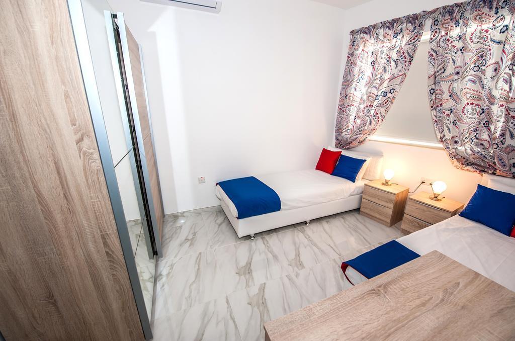 The Waves Holiday Apartment Marsaxlokk Exterior photo